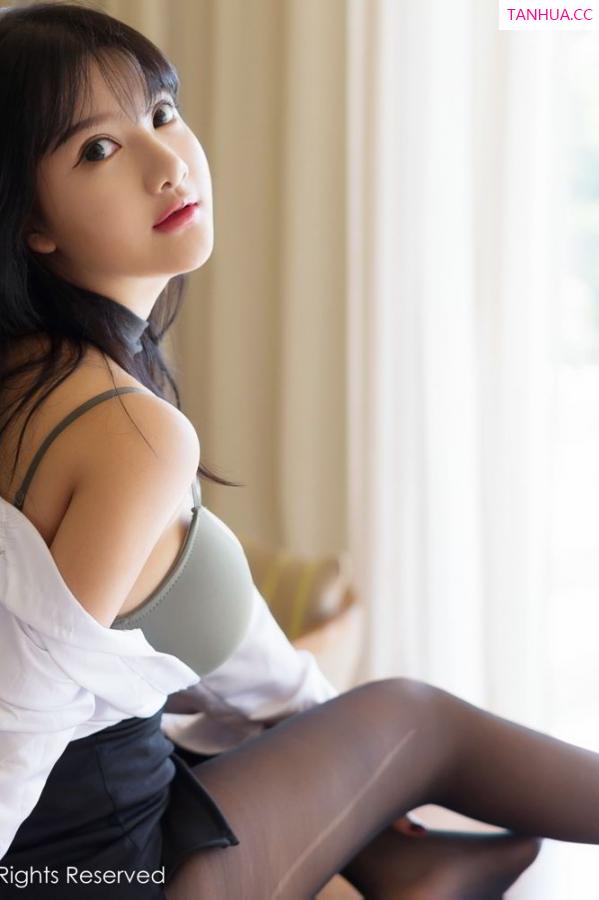 露露小喵  [XIUREN]高清写真图 2019.08.28 小尤奈第16张图片